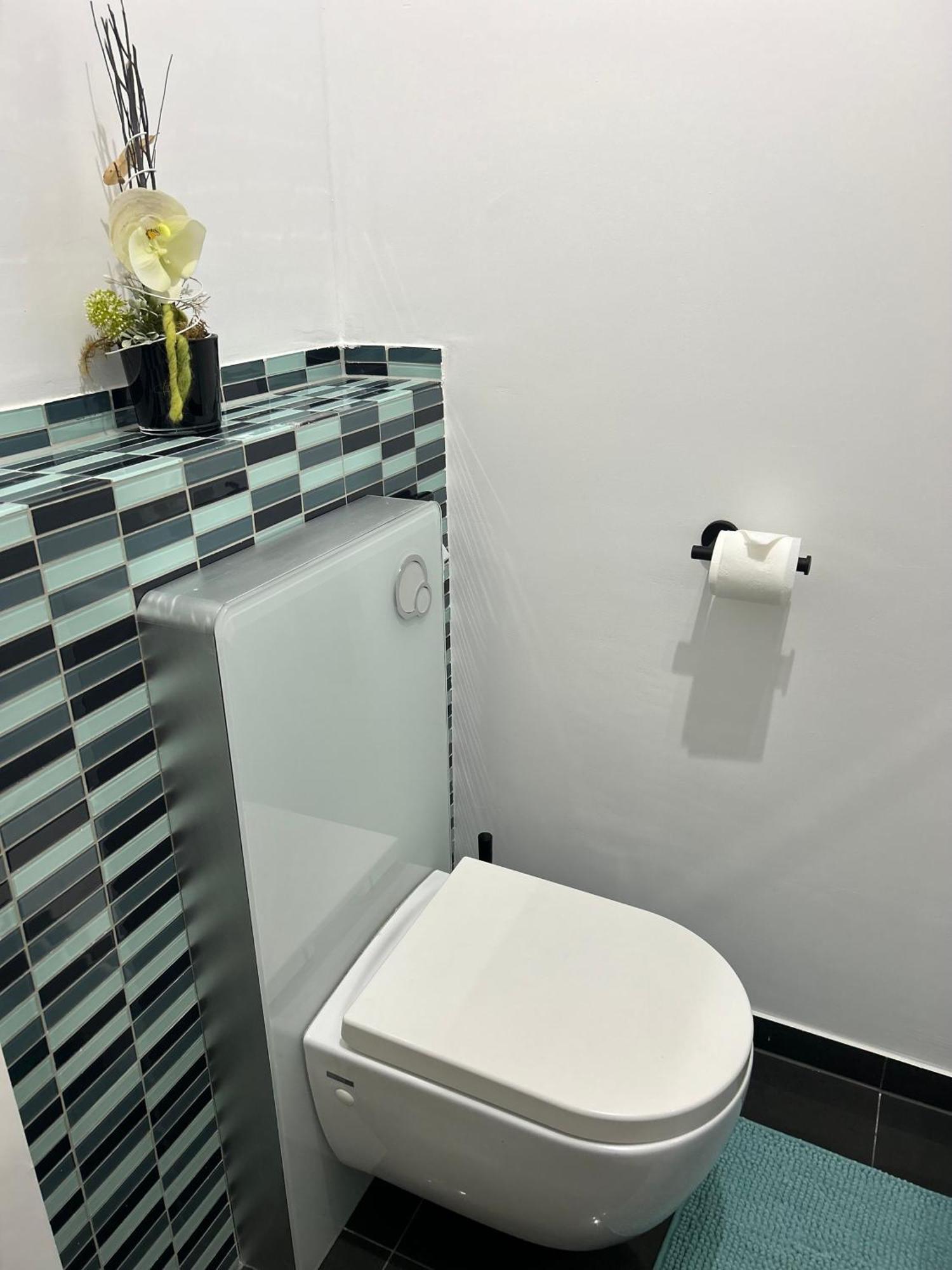 Schwarzwald City Loft 빌린겐슈베닝겐 외부 사진